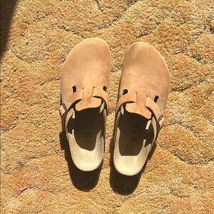 Birkenstock tan oiled leather clogs